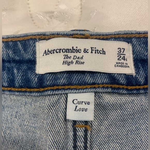 Abercrombie Curve Love High Rise Dad Jeans - Picture 5 of 5